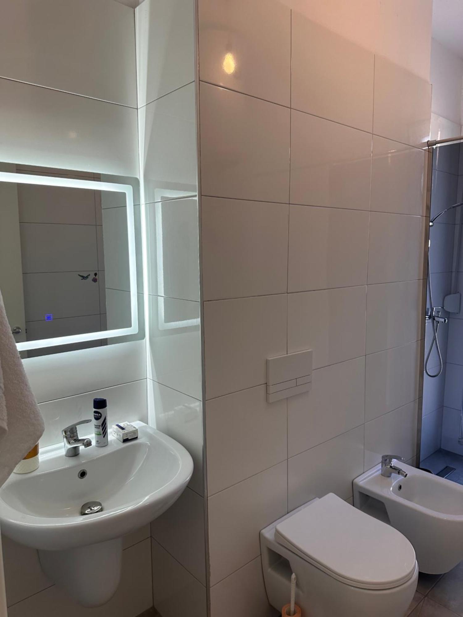 Bratti'S Apartment Near Tirana Center And Mother Teresa Airport Extérieur photo